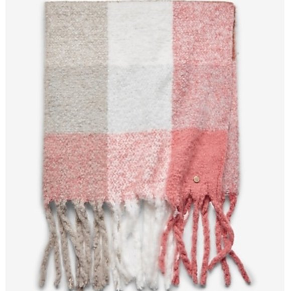 NWT Express Brushed Plaid Fringe Blanket Scarf - Picture 1 of 3